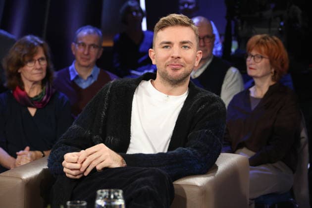 Christoph Kramer, soccer world champion and author, as a guest on the NDR Talk Show on 5 12 2025, photo session before the broadcast in the 3 program of NDR television in the Hamburg Lokstedt television studio