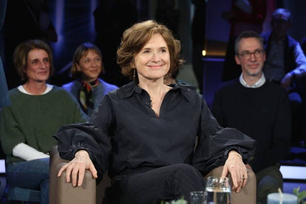 Victoria Trauttmansdorff, actress, guest on the NDR Talk Show on 5 12 2025, photo session before the broadcast in the 3 program of NDR television in the Hamburg Lokstedt television studio