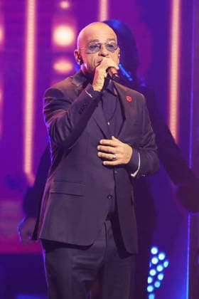 The Great Christmas Show 2025 Eros Ramazzotti Italian pop singer, songwriter and music producer The Great Christmas Show presented by Giovanni Zarrella ZDF Live broadcast from 04 12 2025 in the Baden Arena Offenburg Offenburg, Baden Württemberg, Germany