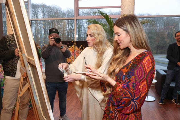 British soul pop singer and actress Joss Stone, real name Joscelyn Eve Stoker, used a performance at the Night of the Proms at Barclays Arena in Hamburg to raise awareness of childhood dementia She is an ambassador for the NCL Foundation Before the show, she and artist Juliane Golbs painted a picture to be auctioned off for the benefit