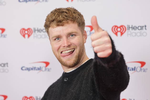iHeartRadio 102.7 KIIS FM s Jingle Ball 2025 - Arrivals Alex Warren attends iHeartRadio 102.7 KIIS FM s Jingle Ball 2025 at Intuit Dome on December 05, 2025 in Los Angeles, California. Inglewood Intuit Dome California USA Copyright: xCraSH imageSPACEx