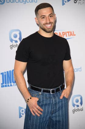 Capital s Jingle Bell Ball with Barclaycard Arrivals 2025 Saturday at O2 Arena, London Kem Cetinay attends Capital s Jingle Bell Ball with Barclaycard 2025 at O2 Arena, London, England, UK on Saturday 6 December, 2025., Credit:Justin Ng Avalon UK, England, London, O2 Arena  Copyright: xJustinxNgx xAvalonx 1057125772