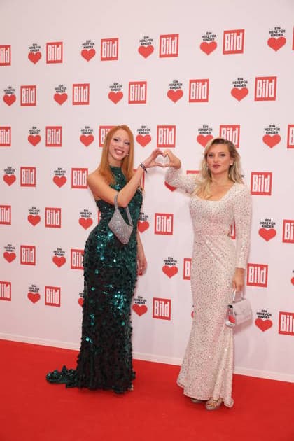 Donation Gala A Heart for Children 2025 Anna Ermakova and Evelyn Burdecki at the TV donation gala A Heart for Children at Studio Adlershof on 06 12 2025 in Berlin Copyright: xEventpressxKochanx