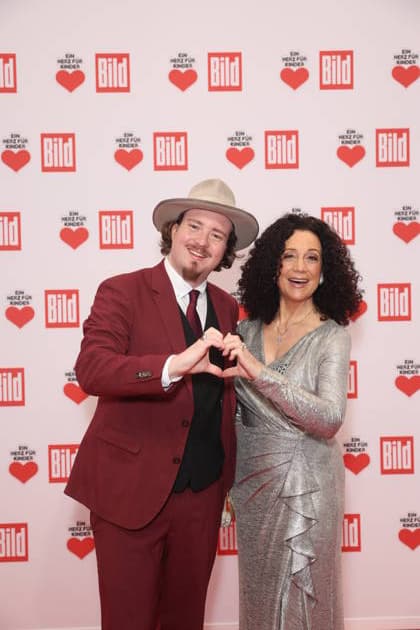 Donation gala Ein Herz für Kinder 2025 Nikolaus Fortell and Barbara Wussow at the TV donation gala Ein Herz für Kinder at Studio Adlershof on 06 12 2025 in Berlin Copyright: xEventpressxKochanx