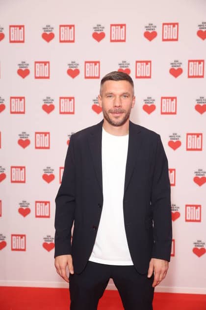 Donation gala A Heart for Children 2025 Lukas Podolski at the TV donation gala A Heart for Children at Studio Adlershof on 06 12 2025 in Berlin Copyright: xEventpressxKochanx