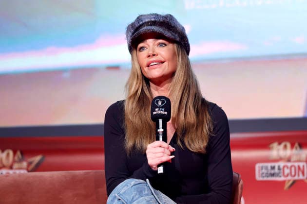 Actress Denise Richards and Starship Troopers at the German Film Comic Con Dortmund at Messe Dortmund Dortmund, 06 12 2025 NRW Germany Copyright: xChristophxHardtx