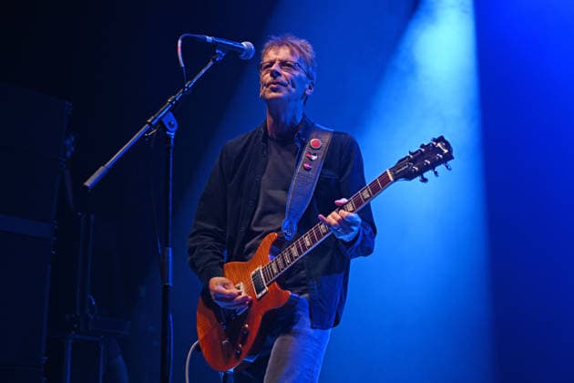 The Undertones performing at Shepherd™s Bush Empire LONDON, ENGLAND - DECEMBER 06: Damian O Neill of ˜The Undertones™ performing at Shepherd™s Bush Empire on December 06, 2025 in London, England. CAP MAR MAR Great Britain Copyright: xMartinxHarris CapitalxPicturesx