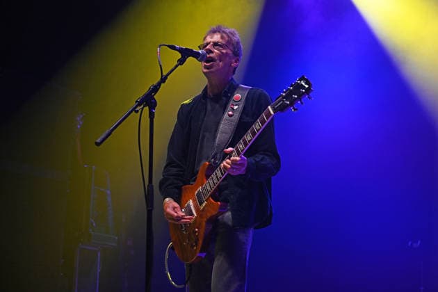 The Undertones performing at Shepherd™s Bush Empire LONDON, ENGLAND - DECEMBER 06: Damian O Neill of ˜The Undertones™ performing at Shepherd™s Bush Empire on December 06, 2025 in London, England. CAP MAR MAR Great Britain Copyright: xMartinxHarris CapitalxPicturesx