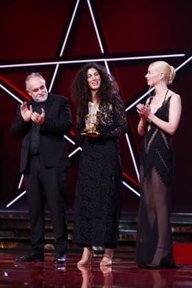 L R Karim Aïnouz, Jihan Kikhia and Anya Taylor Joy pose on stage after receiving the Jury Prize for the film My Father and Qaddafi during the Closing Ceremony during the 22nd Marrakech International Film Festival Marrakech, Morocco 06 12 2025 451320 2025 12 06 MARRAKECH Morocco  Copyright: xRomualdxMeigneuxx xStarfacex STAR_451320_091