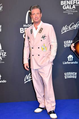 Sasha as Dick Brave at the 20 McDonald s Benefit Gala in favor of the McDonald s Childrens Aid Foundation at the Eisbach Studios Munich, 06 12 2025 Foto:xB.xInsingerx xFuturexImagex mcdonalds_5236