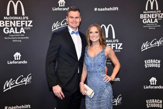 Hannes Ocik with wife Nele Ocik at the 20 McDonald s Benefit Gala in aid of the McDonald s Childrens Aid Foundation at the Eisbach Studios in Munich, 06 12 2025 Foto:xB.xInsingerx xFuturexImagex mcdonalds_5302