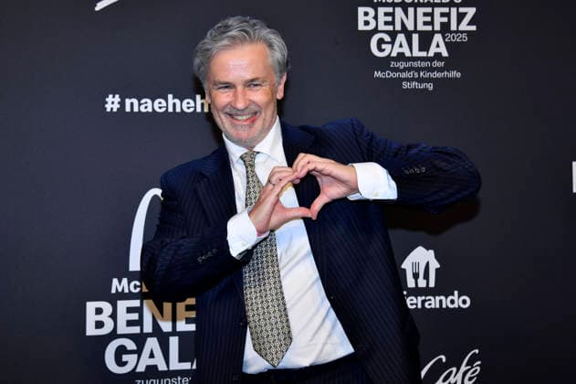 Timothy Peach at the 20 McDonald s Benefit Gala in favor of the McDonald s Childrens Aid Foundation at the Eisbach Studios Munich, 06 12 2025 Foto:xB.xInsingerx xFuturexImagex mcdonalds_5333