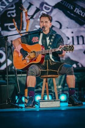 06 12 2025, Flachau, AUT, On the road in Salzburg, Ski Opening 2025, DAY 1, Andreas Gabalier, concert, in the picture Andreas Gabalier,