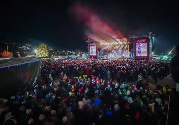06 12 2025, Flachau, AUT, On the road in Salzburg, Ski Opening 2025, DAY 1, Andreas Gabalier, concert, in the picture Andreas Gabalier,
