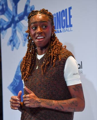 Capital s Jingle Bell Ball 2025 With Barclaycard Sunday - Arrivals Cat Burns attends Capital s Jingle Bell Ball 2025 at The O2 Arena on December 07, 2025 in London, England., Credit:Jules Annan Avalon  Copyright: xJulesxAnnanx xAvalonx 1057408505