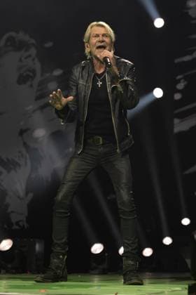 Schlager Night of the Year 2025 Matthias Reim at the Schlager Night of the Year 2025 on 06 12 2025 in the Festhalle Frankfurt Frankfurt Festhalle Hessen