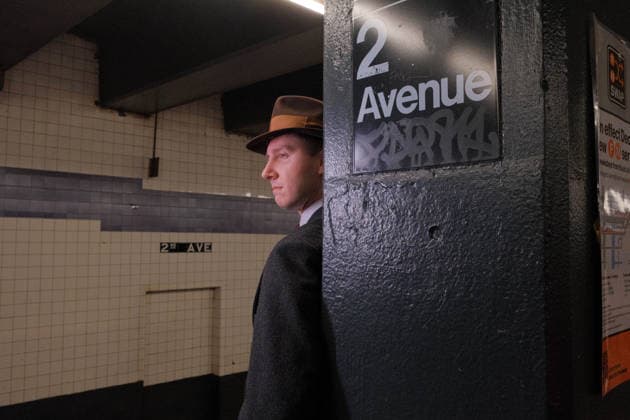 December 7, 2025, New York, New York, USA: For the holiday season the New York Transit Museum and MTA NYC Transit .continue the tradition of Holiday Nostalgia Rides aboard vintage 1930 s, 40s, 50s.train cars. People step back in time, some in period costume, aboard restored .subway cars. New York USA - ZUMAh156 20251207_znp_h156_004 Copyright: xMiloxHessx
