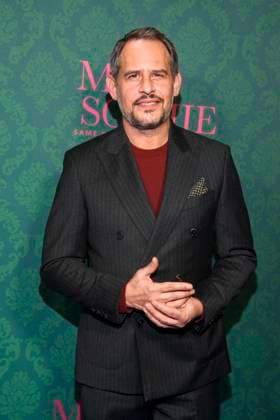 ABBberlin Moritz Bleibtreu actor on the blue carpet at the cinema premiere of the Amazon prime series of MISS SOPHIE SAME PROCEDURE AS EVERY YEAR at Claerchens Ballhaus on 08 12 2025 Berlin Berlin Germany