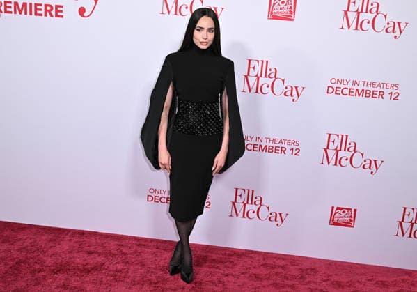 ˜Ella McCay™ World Premiere Sofia Carson arriving to 20th Century Studios™ Ella McCay world premiere held at the El Capitan Theatre on December 9, 2025 in Hollywood, Ca. Hollywood El Capitan Theatre California USA Copyright: xStarbuck AFF-USA.COMx