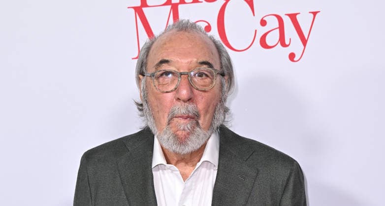 ˜Ella McCay™ World Premiere James L. Brooks arriving to 20th Century Studios™ Ella McCay world premiere held at the El Capitan Theatre on December 9, 2025 in Hollywood, Ca. Hollywood El Capitan Theatre California USA Copyright: xStarbuck AFF-USA.COMx