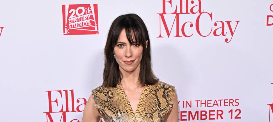 ˜Ella McCay™ World Premiere Rebecca Hall arriving to 20th Century Studios™ Ella McCay world premiere held at the El Capitan Theatre on December 9, 2025 in Hollywood, Ca. Hollywood El Capitan Theatre California USA Copyright: xStarbuck AFF-USA.COMx