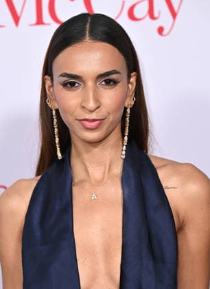 ˜Ella McCay™ World Premiere Monica Mamudo arriving to 20th Century Studios™ Ella McCay world premiere held at the El Capitan Theatre on December 9, 2025 in Hollywood, Ca. Hollywood El Capitan Theatre California USA Copyright: xStarbuck AFF-USA.COMx