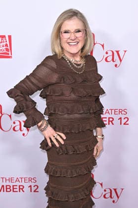 Nancy Cartwright at the world premiere of the movie Ella McCay at the El Capitan Theatre Los Angeles, 09 12 2025 Foto:xD.xStarbuckx xFuturexImagex ella_5286