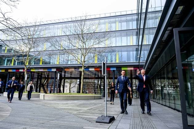 Den Haag, The Netherlands, 2025-12-10 08:54:27 THE HAGUE, 10-12-2025, Ministry of Finance. King Willem-Alexander, accompanied by the Minister of Finance, Eelco Heinen, is on a working visit to the Ministry of Finance s General Treasury Agency in The Hague. PHOTO: NLBeeld Patrick van Emst Credit: NL Beeld Patrick van Emst  Copyright: xx x