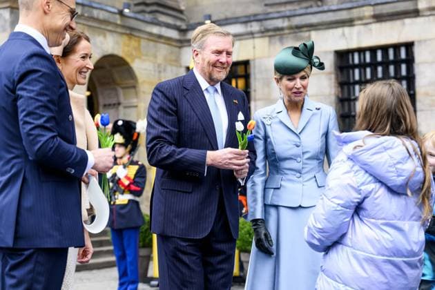 Amsterdam, The Netherlands, 2025-12-11 06:35:28 AMSTERDAM, 11-12-2025, Dam Square. State visit of the President of Finland, Alexander Stubb, to the Netherlands. He is accompanied by his wife, Suzanne Innes-Stubb. King Willem-Alexander and Queen Maxima officially welcome the Finnish President and Mrs. Innes-Stubb on Dam Square in Amsterdam. PHOTO: NLBeeld Patrick van Emst Credit: NL Beeld Patrick van Emst  Copyright: xx x