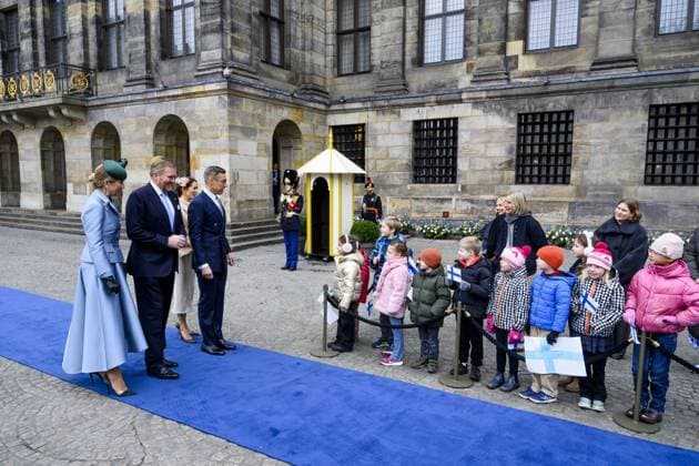 Amsterdam, The Netherlands, 2025-12-11 06:32:48 AMSTERDAM, 11-12-2025, Dam Square. State visit of the President of Finland, Alexander Stubb, to the Netherlands. He is accompanied by his wife, Suzanne Innes-Stubb. King Willem-Alexander and Queen Maxima officially welcome the Finnish President and Mrs. Innes-Stubb on Dam Square in Amsterdam. PHOTO: NLBeeld Patrick van Emst Credit: NL Beeld Patrick van Emst  Copyright: xx x