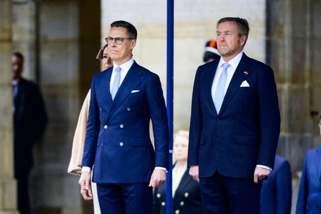Amsterdam, The Netherlands, 2025-12-11 10:27:34 AMSTERDAM, 11-12-2025, Dam Square. State visit of the President of Finland, Alexander Stubb, to the Netherlands. He is accompanied by his wife, Suzanne Innes-Stubb. King Willem-Alexander and Queen Maxima officially welcome the Finnish President and Mrs. Innes-Stubb on Dam Square in Amsterdam. PHOTO: NLBeeld Patrick van Emst Credit: NL Beeld Patrick van Emst  Copyright: xx x