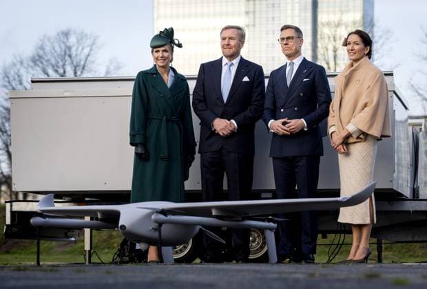 AMSTERDAM King Willem-Alexander and Queen Maxima, together with Finnish President Alexander Stubb and his wife Suzanne Innes-Stubb, visited the Amsterdam Drone Lab on the first day of a two-day state visit to the Netherlands. ANP KOEN VAN WEEL netherlands out - belgium out  Copyright: xx x544586615x originalFilename: 544586615.jpg