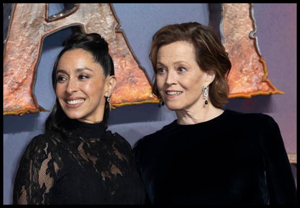 . 11 12 2025. London, United Kingdom. Oona Chaplin and Sigourney Weaver arriving at the Avatar: Fire and Ash premiere in London.  xStephenxLockx xi-Imagesx IIM-26449-0026