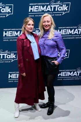 3 Peemöllers Heimat Talk Marie von den Benken , Ilka Peemöller 3 Peemöllers Heimat Talk at the DRIVE Volkswagen Group Forum in Berlin on 17 11 2025 Copyright: xEventpressxRadkex