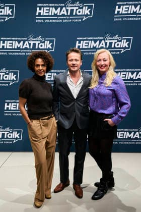 3 Peemöllers Heimat Talk Dennenesch ZoudÃ Zoude , Ilka Peemöller, Roman Knizka 3 Peemöllers Heimat Talk at the DRIVE Volkswagen Group Forum in Berlin on 17 11 2025 Copyright: xEventpressxRadkex