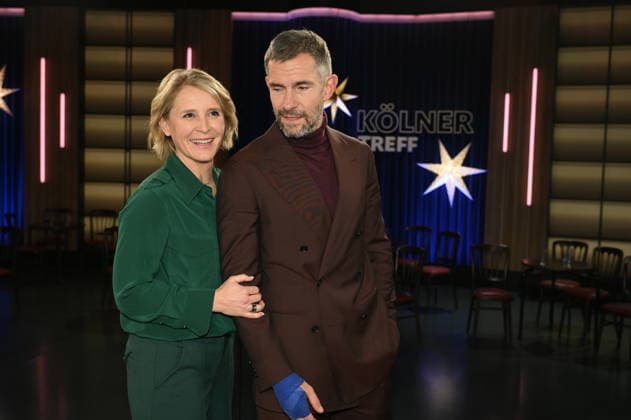 The hosts of Kölner Treff Susan Link and Micky Beisenherz on the WDR talk show Kölner Treff