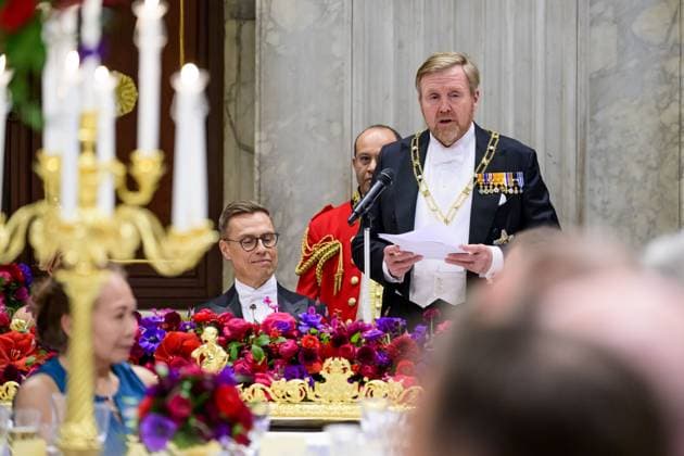 Amsterdam, The Netherlands, 2025-12-11 20:30:32 AMSTERDAM, 11-12-2025, Royal Palace Amsterdam. State visit of the President of Finland, Alexander Stubb, to the Netherlands. He is accompanied by his wife, Suzanne Innes-Stubb. The Royal Couple is hosting a state banquet at the Royal Palace Amsterdam. King Willem-Alexander and the President of Finland will deliver speeches. Princess Amalia will also be present. PHOTO: NLBeeld POOL Mischa Schoemaker Credit: NL Beeld Patrick van Emst  Copyright: xx x
