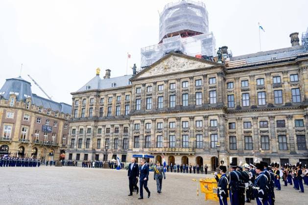 State visit of Finland to the Netherlands, Amsterdam, The Netherlands - 11 Dec 2025 King Willem-Alexander, President Alexander Stubb at the Welcome Ceremony on Dam Square in Amsterdam during the state visit of Finland to the Netherlands. Amsterdam The Netherlands  Copyright: xMischaxSchoemakerx