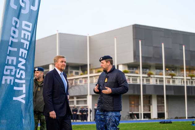 State visit of Finland to the Netherlands, Amsterdam, The Netherlands - 11 Dec 2025 King Willem-Alexander during a visit to Defensity College at Marineterrein in Amsterdam during the state visit of Finland to the Netherlands. Amsterdam The Netherlands  Copyright: xDPPA ANx