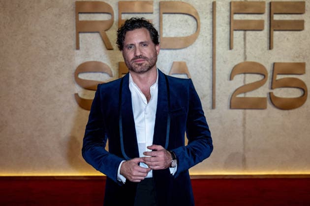 Johnny Depp and Celebs Attend Closing of Red Sea Film Festival - Jeddah Edgar Ramirez walks the red carpet as they attend the closing ceremony of the 5th edition of the Red Sea Film Festival in Jeddah, Saudi Arabia, on December 11th, 2025. Photo by Balkis Press ABACAPRESS.COM Jeddah Saudi Arabia  Copyright: xBalkisxPress ABACAx