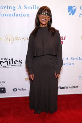 Giving A Smile Foundation Gala 11 December 2025 . Beverly Hills, California - Lorrie Bartlett At Giving A Smile Foundation Gala held at The Beverly Hilton in Beverly Hills., Credit:Sadou Faye Avalon United States, CA, Beverly Hills, The Beverly Hilton  Copyright: xSadouxFayex xAvalonx 1058645186
