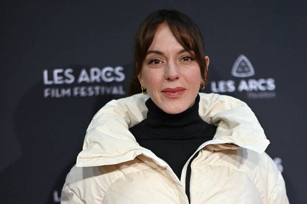 Opening Ceremony - Les Arcs Film Festival. FC LES ARCS, FRANCE - DECEMBER 13 Monia Chokri attends the Opening Ceremony of the Les Arcs Film Festival on December 13, 2025 in Les Arcs, France.. Photo by Franck Castel ABACAPRESS.COM Les Arcs France  Copyright: xCastelxFranck ABACAx