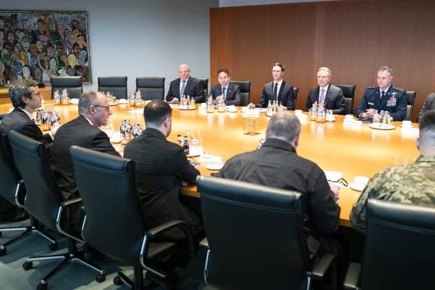 Berlin, Germany, 14 12 2025 Federal Chancellery Ukraine talks in Berlin Federal Chancellor Friedrich Merz CDU , Ukrainian President Volodymyr Selenskyj and the Ukrainian delegation led by chief negotiator Rustem Umjerow and the US delegation led by Steve Witkoff and Jared Kushner at the start of their meeting in the Federal Chancellery Handout Federal Government Guido Bergmann Copyright: xHandoutxBundesregierung GuidoxBergmann dtsxNachrichtenagenturx dts_99272