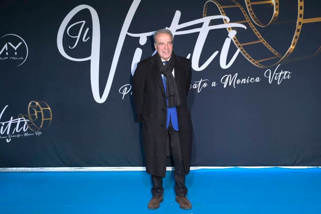 Enrico Montesano at the Il Vitti 2025 award ceremony at the Centro Congressi Roma La Nuvola Rome, 14 12 2025 Foto:xA.xM.xTinghinox xFuturexImagex vitti_5253