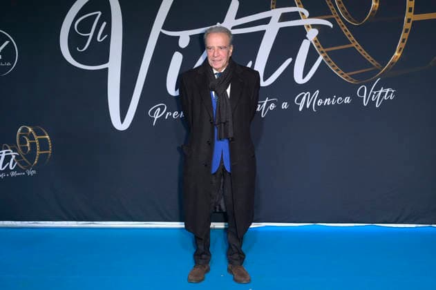 Enrico Montesano at the Il Vitti 2025 award ceremony at the Centro Congressi Roma La Nuvola Rome, 14 12 2025 Foto:xA.xM.xTinghinox xFuturexImagex vitti_5254