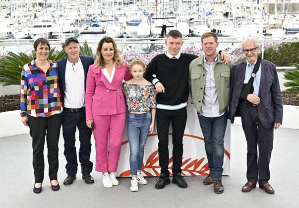 72nd Cannes Film Festival, Sorry We Missed You photocall CANNES, FRANCE - MAY 17: British director Ken Loach (R), British scriptwriter Paul Laverty (2nd L), British producer Rebecca OBrien (L), British actress Debbie Honeywood (3th L), British actress Katie Proctor (C), British actor Rhys Stone and British actor Kris Hitchen (2nd R) pose during the photocall for the film Sorry We Missed You in competition at the 72nd annual Cannes Film Festival, in Cannes, France on May 17, 2019. Provence-Alpes-Cote d Azur France. Editorial use only. Please get in touch for any other usage. Copyright: x2025xAnadoluxMustafaxYalcınx