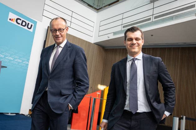 Federal Chancellor Friedrich Merz, left, with his personal advisor Tim Lienemann, after the Federal Executive Committee meeting at the Konrad Adenauer Haus CDU Deutschlands Bundesvorstandssitzung , Berlin Berlin Germany Konrad Adenauer Haus