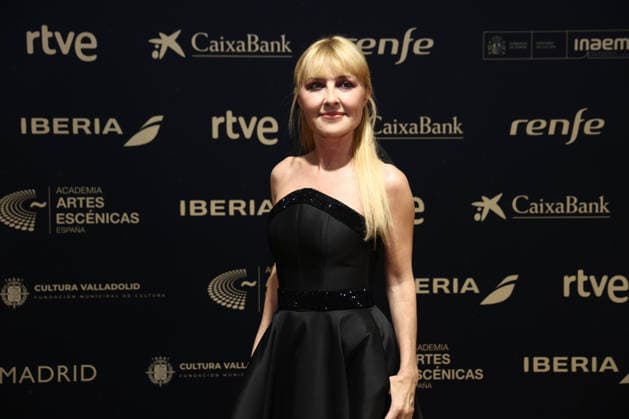 Photocall prior to the Gala of the Academy of Performing Arts of Spain The president of the Academy, Cayetana Guillén Cuervo, poses during the photocall prior to the Gala of the Academy of Performing Arts of Spain, at the Teatro Calderón, on December 15, 2025, in Valladolid, Castilla y León Spain The Academy of Performing Arts of Spain, with the collaboration of the Municipal Foundation of Culture of Valladolid, celebrates its ceremony of Gold Medals and Distinctions of Honor, a recognition of individuals or entities with an outstanding professional career in the performing arts, celebrates its Gold Medals and Distinctions of Honor Award Ceremony, a recognition to individuals or entities with an outstanding professional career in the field  Copyright: xPhotogenic ClaudiaxAlbax 7171752