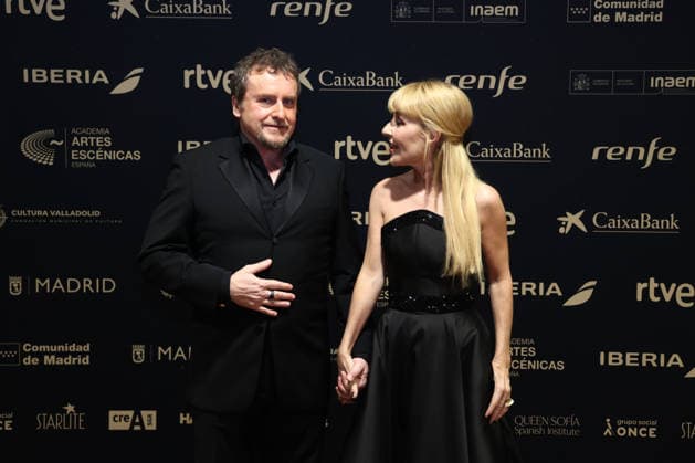 Photocall prior to the Gala of the Academy of Performing Arts of Spain The actor and film director Fernando Cayo Jiménez Álvarez and the president of the Academy, Cayetana Guillén Cuervo, pose during the photocall prior to the Gala of the Academy of Performing Arts of Spain, at the Teatro Calderón, on December 15, 2025, in Valladolid, Castilla y León Spain The Academy of Performing Arts of Spain, with the collaboration of the Municipal Foundation of Culture of Valladolid, celebrates its Gold Medals and Distinctions of Honor ceremony, with the collaboration of the Fundación Municipal de Cultura de Valladolid, celebrates its Gold Medals and Distinctions of Honor Award Ceremony, a recognition to individuals or entities with an outstanding pro  Copyright: xPhotogenic ClaudiaxAlbax 7171771
