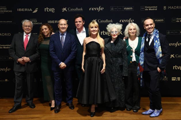 Photocall prior to the Gala of the Academy of Performing Arts of Spain The president of the Academy, Cayetana Guillén Cuervo c , and actress Magüi Mira 3d pose during the photocall prior to the Gala of the Academy of Performing Arts of Spain, at the Teatro Calderón, on December 15, 2025, in Valladolid, Castilla y León Spain The Academy of Performing Arts of Spain, with the collaboration of the Municipal Foundation of Culture of Valladolid, celebrates its Gold Medals and Distinctions of Honor Award Ceremony, a recognition to individuals or entities with an outstanding professional career in the field of performing arts DECEMBER 15, 2025 VALLADOLID CASTILLA Y LEÓN GALA ACADEMY OF PERFORMING ARTS SPAIN PHOTOCALL GOLD MEDALS DISTINCTIONS OF HO  Copyright: xPhotogenic ClaudiaxAlbax 7171833